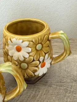 WHITE COFFEE CUPS