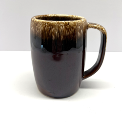 VTG HULL USA OVEN PROOF BROWN DRIP GLAZE COFFEE MUG 16OZ 7 TALL
