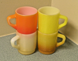 4 VINTAGE FIRE KING ANCHOR HOCKING COFFEE MUG/STACKING MILK GLASS CUPS