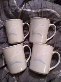 VINTAGE CORELLE ROMANCE COFFEE MUGS, SET OF 4, CORNING