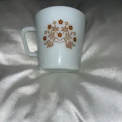 D2 VINTAGE PYREX MILK GLASS COFFEE MUG GOLD SUMMER IMPRESSIONS EUC