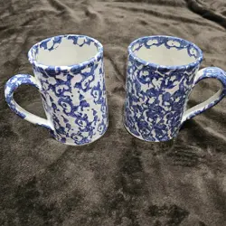 VTG 2 CONNER PRAIRIE SALT GLAZED BLUE SPONGEWARE POTTERY COFFEE MUG 1993-95 LRG