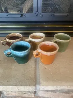 5 VINTAGE HULL POTTERY DRIP GLAZE COFFEE TEA MUGS OVENPROOF USA GREEN ORANGE