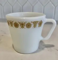 PYREX CORNING MILK