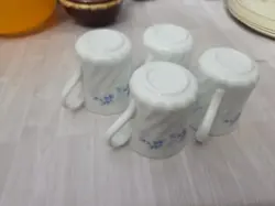 VINTAGE 1970S CORELLE