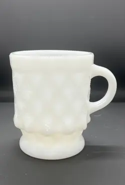 VINTAGE ANCHOR HOCKING KIMBERLY WHITE GLASS MUG  C HANDLE COFFEE TEA CUP  USA