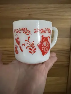 VTG FEDERAL MILK GLASS COFFEE MUG D HANDLE WHITE & RED FOLK ART  HEAT PROOF