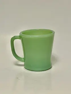 VINTAGE FIRE KING JADEITE D HANDLE FLAT BOTTOM COFFEE MUG OVEN WARE