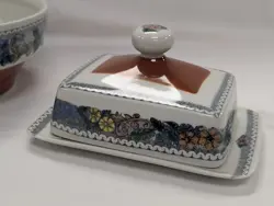 FLORAL PATTERN