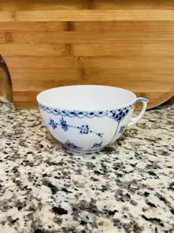 VINTAGE ROYAL COPENHAGEN DENMARK BLUE FLUTED LACE COFFEE MUG PORCELAIN TEA CUP