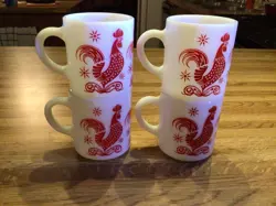 HAZEL ATLAS VINTAGE PLATONITE MILK GLASS RED ROOSTER COFFEE MUG SET OF FOUR