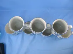 MUGS 10
