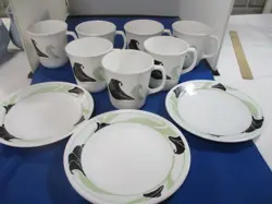 SET OF CUPS