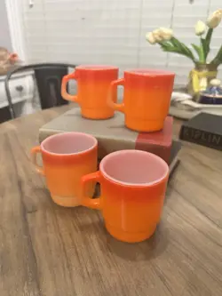STACKABLE MILK