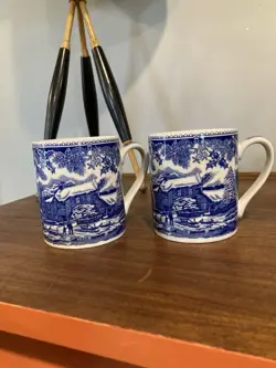 SET OF 2 VINTAGE SPODE WINTERS WINTERS EVE BLUE & WHITE COFFEE/TEA MUG 10 OZ