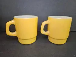 STACKING MUGS