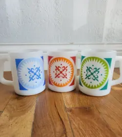 FLEUR-DE-LIS SUNBURST COFFEE