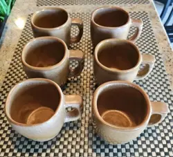 CUPS SET/6 POTTERY