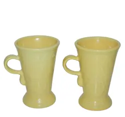 YELLOW PEDESTAL LATTE