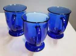 BLUE GLASS MUGS