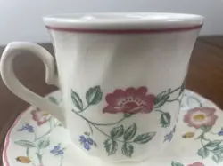 SAUCERS VINTAGE