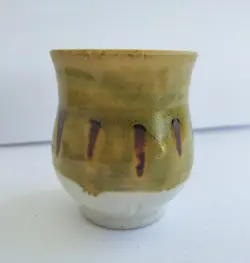 VINTAGE ROYCROFT POTTERY TAN AND WHITE CUP 4