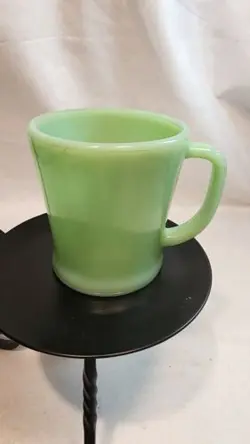 VINTAGE FIRE KING GREEN JADEITE D HANDLE MUG OVEN WARE