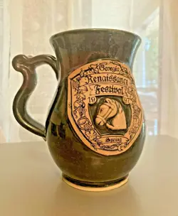 VINTAGE/NEW GEORGIA RENAISSANCE FESTIVAL 1997 POTTERY BAKED GLAZE MUG SIGNED CE