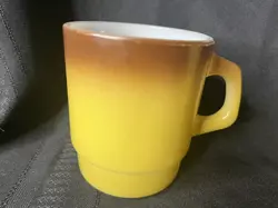 STACKING COFFEE CUPS