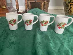 SET 4 VINTAGE MCCOY STRAWBERRY TALL MUGS CUPS