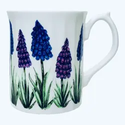 VINTAGE ELIZABETHAN ENGLAND NATURAL FLOWERS BONE CHINA WHITE MUG