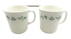 CORNING COUNTRY COTTAGE PAIR OF VINTAGE MUGS