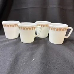 SET OF 4 VINTAGE PYREX BUTTERFLY GOLD COFFEE MUG TEA CUP PYREX 1410 D HANDLE