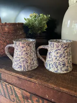 STRAWTOWN POTTERY SPONGE-WARE SET OF VINTAGE MUGS