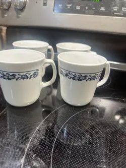 4 VINTAGE CORELLE OLD TOWN BLUE ONION MUGS CUPS #1410 GLASS CORELLE CORNING 8OZ