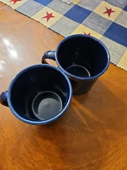 HANDLE COFFEE MUGS
