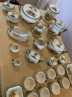 DINNERWARE