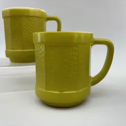 GREEN MIDCENTURY VINTAGE