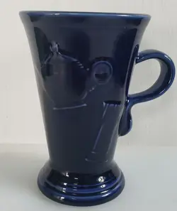PEDESTAL MUG RETIRED