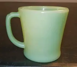 D-HANDLE MUG JADE-ITE