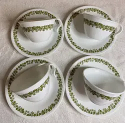 VINTAGE CORELLE SPRING BLOSSOM / CRAZY DAISY HOOK HANDLE COFFEE CUPS W/ SAUCERS