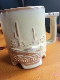 VINTAGE C1 FRANKOMA ROADRUNNER POTTERY COFFEE MUG DESERT GOLD