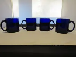 4 BEAUTIFUL COLBALT BLUE VINTAGE HEAVY GLASS COFFEE MUGS 12OZ. MADE IN USA