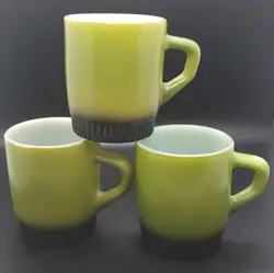 VINTAGE ANCHOR HOCKING FIRE KING COFFEE CUPS.