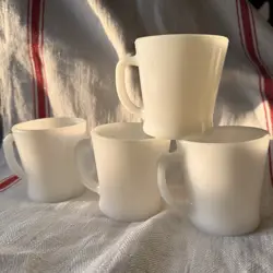 4 VINTAGE FIRE KING ANCHOR HOCKING WHITE MILK GLASS D-HANDLE COFFEE CUPS MUGS