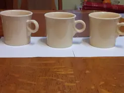 VINTAGE (IVORY)FIESTAWARE HLC COFFEE 3 MUG/CUPS  O RING HANDLE**,NICE**