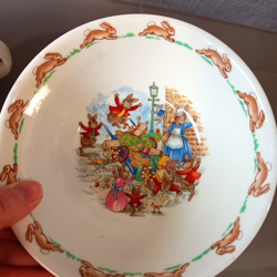 DINNERWARE SET