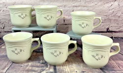 LOT OF 6 - VINTAGE PFALTZGRAFF DISCONTINUED HEIRLOOM PATTERN COFFEE MUGS