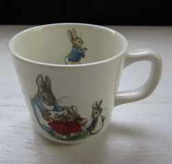 VINTAGE WEDGWOOD PETER RABBIT CUP- MUG- ENGLAND- UK ~ 2 7/8