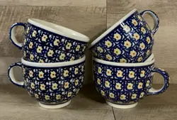 YELLOW MUG SET
